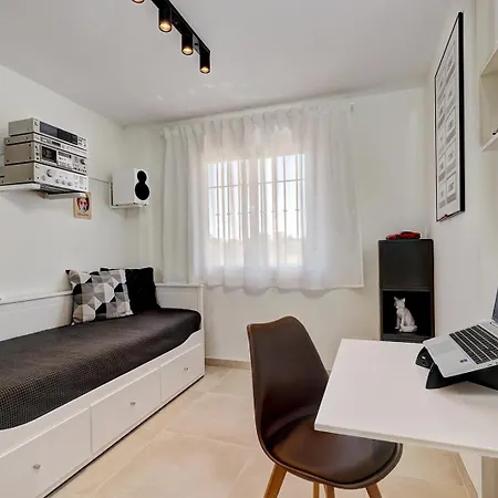 Apartment New 2 Bed 2 Bath Close With Panoramic View Lagunas De Mijas